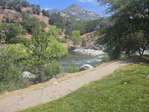 45423 Sierra Dr #5 Drive, Three Rivers, CA 93271