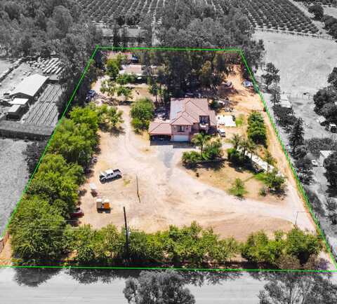 9361 Road 248, Terra Bella, CA 93270