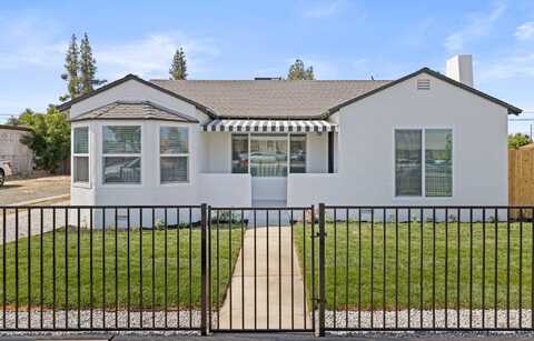 211 E Grangeville Boulevard, Hanford, CA 93230