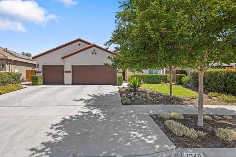 1040 W Blackbird Drive, Hanford, CA 93230