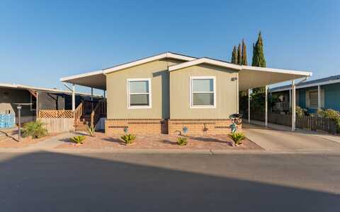 900 E Rankin Rd SE, Tulare, CA 93274