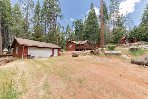 1998 Tienken Avenue, Camp Nelson, CA 93265