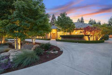 5804 W Allen Court, Visalia, CA 93291