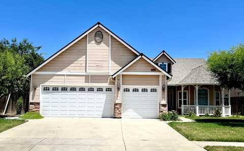 2570 Trapper Springs Avenue, Tulare, CA 93274