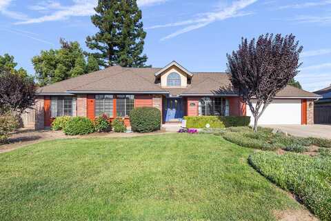 1029 N Velie Court, Visalia, CA 93292