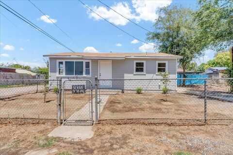 300-320 E Wilson Avenue, Earlimart, CA 93219