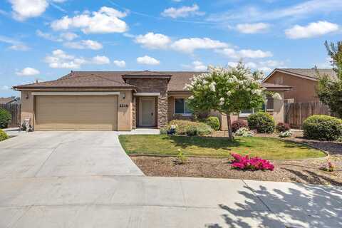 2216 E Four Creeks Avenue, Visalia, CA 93292