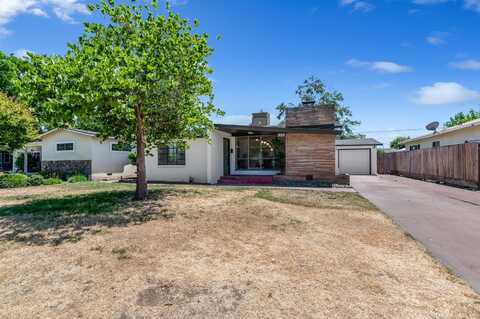 909 E Kaweah Avenue, Visalia, CA 93292