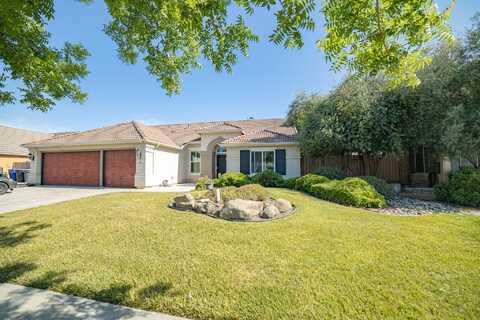 631 Brentwood Drive, Lemoore, CA 93245