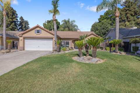 2915 S Aspen Street, Visalia, CA 93277