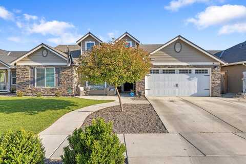 3849 W Vine Avenue, Visalia, CA 93291