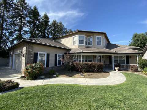 3024 S Byrd Court, Visalia, CA 93292