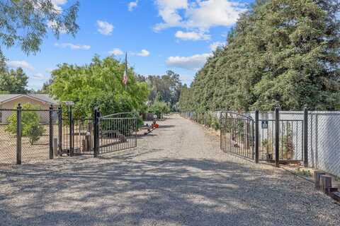 8519 E Olive Avenue, Fresno, CA 93737