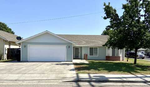 681 W Mulberry Avenue, Porterville, CA 93257