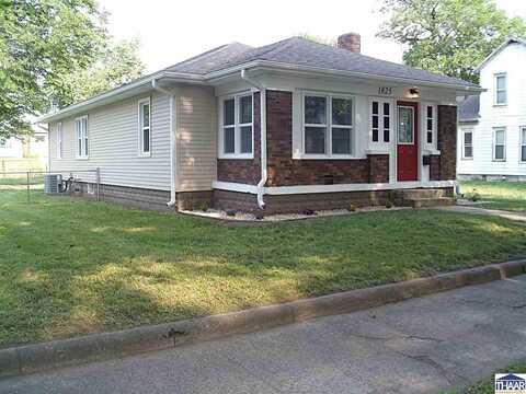 1825 N 8th Street, Terre Haute, IN 47804