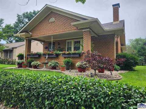 32 Barton Avenue, Terre Haute, IN 47803