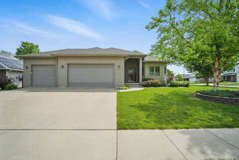 4942 Hemingway Drive, Ames, IA 50014