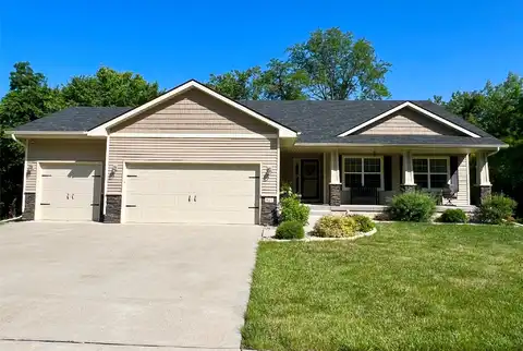 921 W 22nd Street S, Newton, IA 50208
