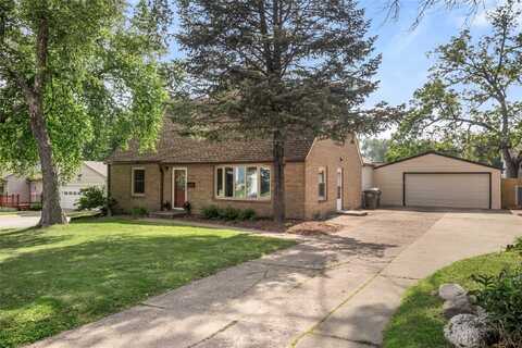 1034 66th Street, Windsor Heights, IA 50324