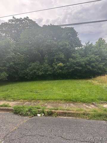 215 Mars Street, Petersburg, VA 23803