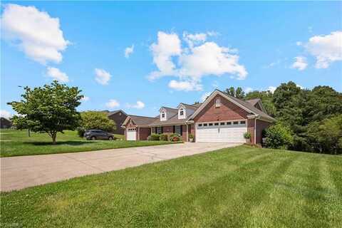 149 Royal View Drive, Pinnacle, NC 27043