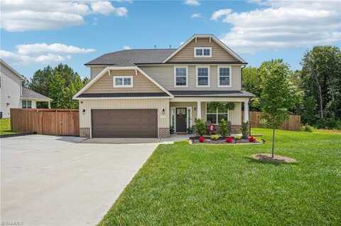 673 Mahogany Drive, Thomasville, NC 27360