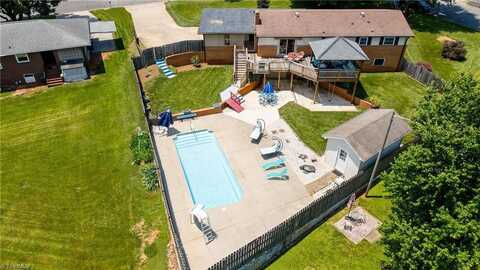 920 Thomas Street, Statesville, NC 28677