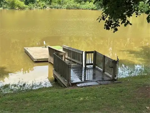 128 Riverview Boulevard, Lexington, NC 27292
