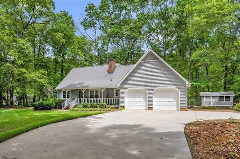 2718 Oak Hollow Drive, Asheboro, NC 27205