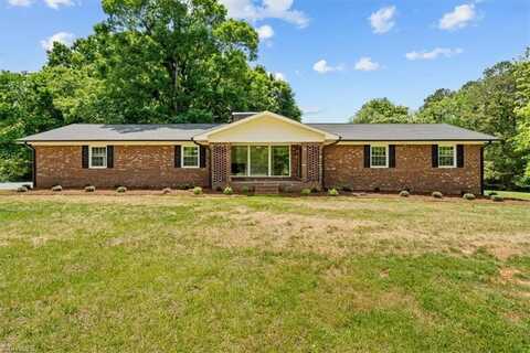 2517 Hopewell Friends Road, Asheboro, NC 27205