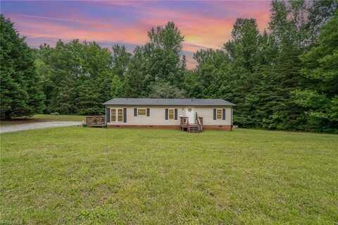 5117 Hicone Road, Mc Leansville, NC 27301