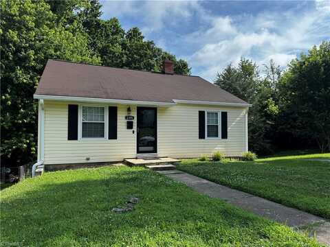 2305 Cherokee Lane, Winston Salem, NC 27103