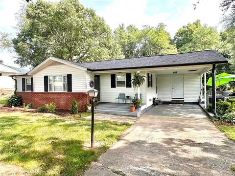 5537 Bullins Road, Jonesville, NC 28642