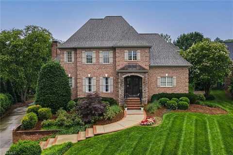 925 Salem Glen Court, Clemmons, NC 27012