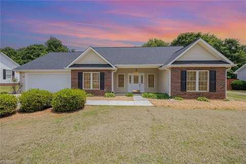 169 Charleston Ridge Drive, Mocksville, NC 27028