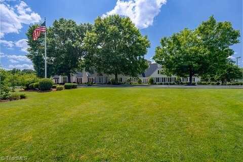 6 Curtis Court, Thomasville, NC 27360