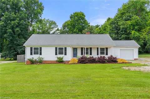 5218 Appomattox Road, Pleasant Garden, NC 27313