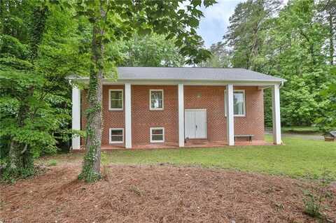 6414 E Old US Highway 421, East Bend, NC 27018