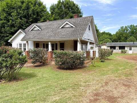 200 N 9Th Avenue, Mayodan, NC 27027