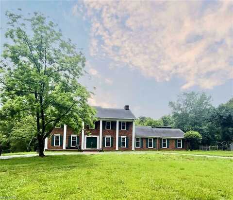 4843 Harvey Road, Jamestown, NC 27282