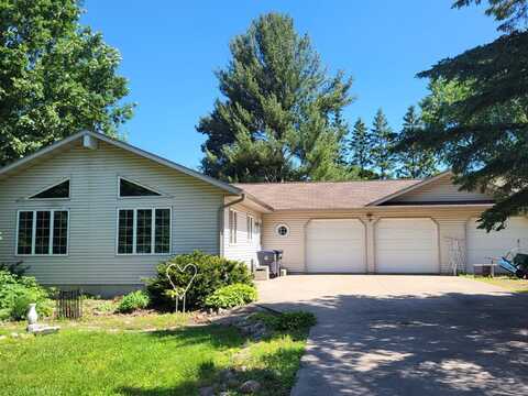 1607 E CLEVELAND STREET, Marshfield, WI 54449
