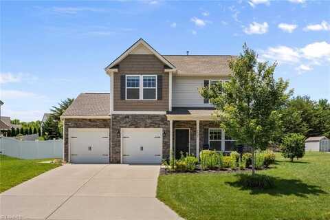 4028 Medina Court, Pfafftown, NC 27040