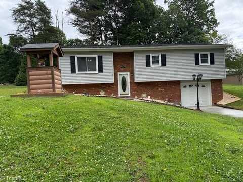 2410 Mount Herman Heights, Hudson, NC 28638