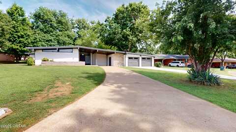 838 Scenic Hills Drive, Newbern, TN 38059