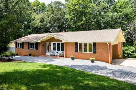 10 Echoview Circle, Lexington, NC 27292
