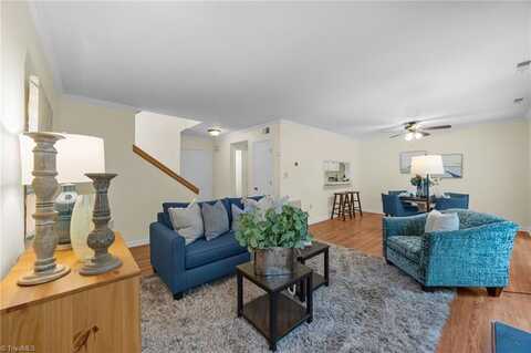 3 Appletree Lane, Greensboro, NC 27455