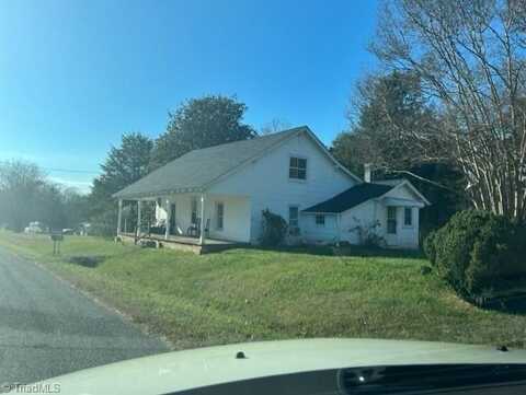 322 Oscar Hill Road, Dobson, NC 27017