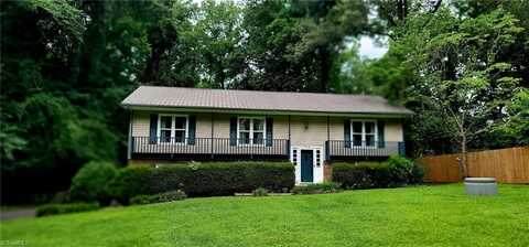 166 Creekwood Drive, Advance, NC 27006