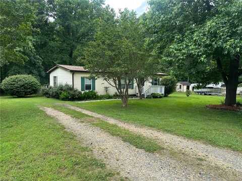 3768 Hillcroft Lane, Walkertown, NC 27051