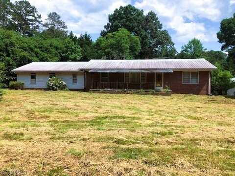 819 Sawyersville Road, Asheboro, NC 27205
